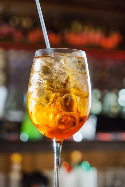 fresh cocktail in the bar - Foto, imagen