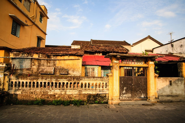 Hoi An antik kenti erken sabah güneşinin, Quang Nam, Vietnam. Hoi bir dünya mirası Unesco tarafından kabul edilmektedir. - Fotoğraf, Görsel