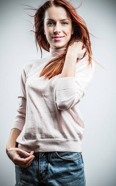 Pretty redhead young woman - Foto, Bild