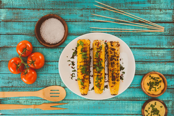 grilled corn with spices - Foto, immagini