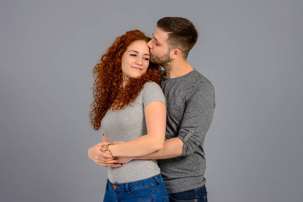 Nice young couple in the studio - Foto, Imagem