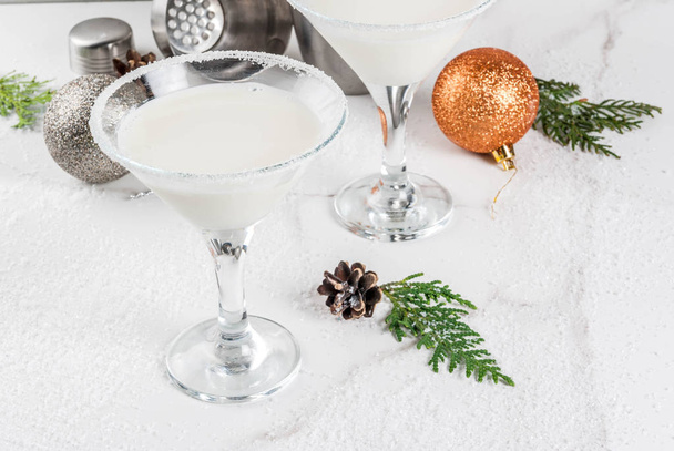 Christmas Snowflake Martini  - Φωτογραφία, εικόνα