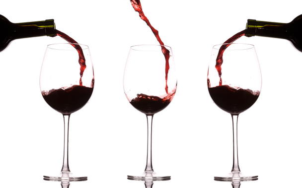 lití a zurčení vína - Fotografie, Obrázek