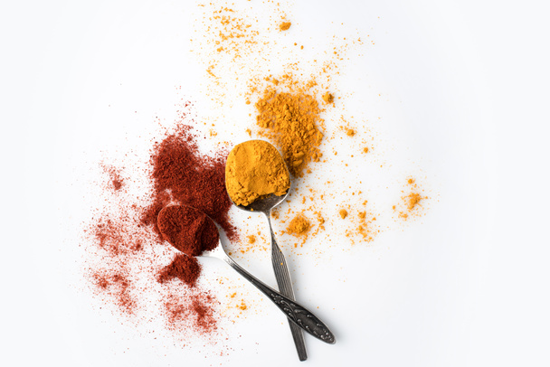 paprika and curry - Фото, изображение