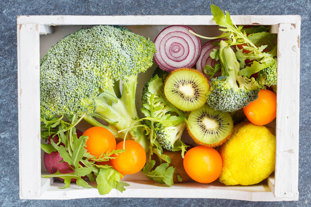 ingrediënten voor een gezond fruit salade - Foto, afbeelding
