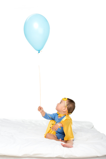asian toddler with balloon - Foto, afbeelding