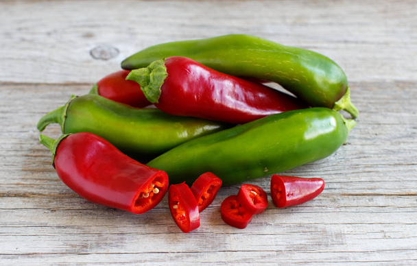 Red and green sweet peppers - Photo, Image