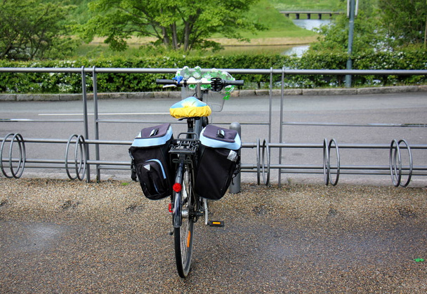 Ποδήλατο - τροχοφόρο όχημα  - Φωτογραφία, εικόνα
