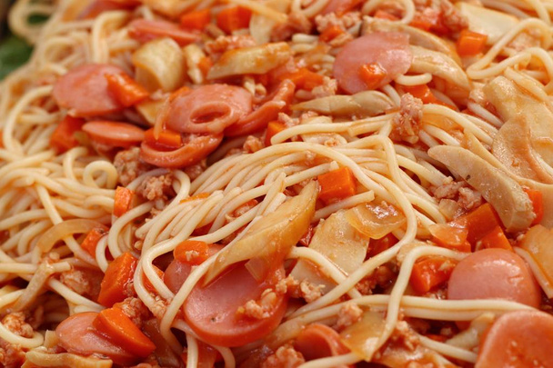 Spaghetti beim Streetfood - Foto, Bild