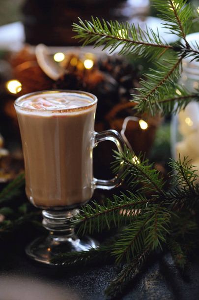 Cup of hot cocoa with mini marshmallows with beautiful Christmas decorations  - Foto, Imagen