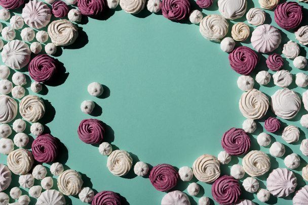 spiral of marshmallows - Foto, afbeelding