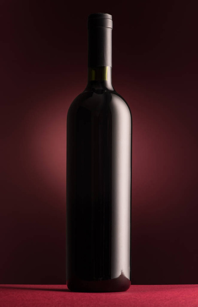 red wine bottle - Фото, изображение