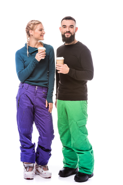 couple de snowboarders avec café à emporter
 - Photo, image