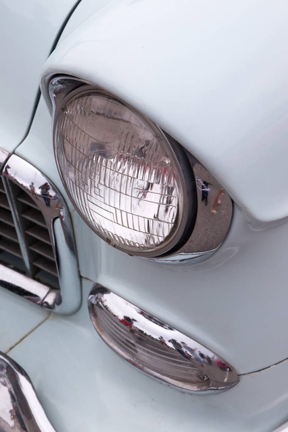 Classic car headlight - Fotoğraf, Görsel