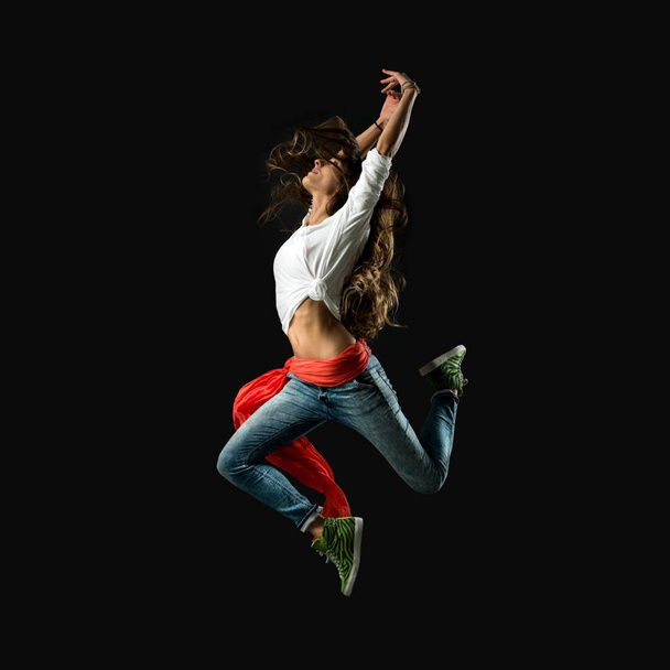 Female modern style performer dancing - Fotoğraf, Görsel