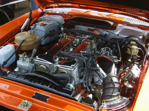 車のエンジン - 写真・画像