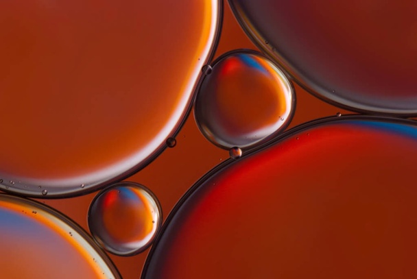  Геометричні форми, краплі олії у воді. Футуристичний абстрактний фон
. - Фото, зображення