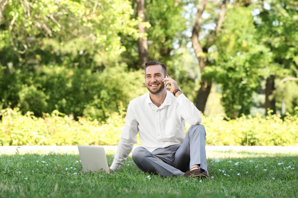 Elegant man with laptop   - Foto, Imagem