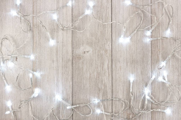 Fehér karácsony több mint világos szürke fa kerettel - Fotó, kép