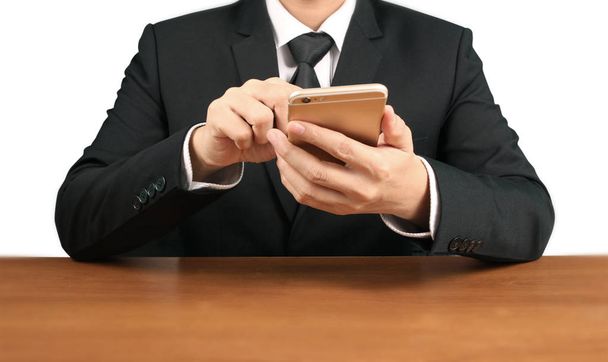 Επιχειρηματίας, χέρι κρατώντας έξυπνο τηλέφωνο Οθόνη αφής - Φωτογραφία, εικόνα
