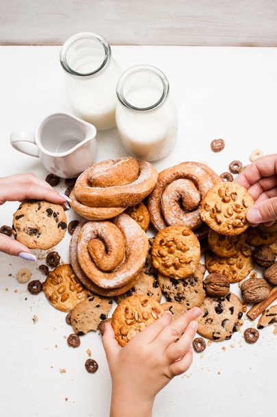 Healthy breakfast with pastry products - Zdjęcie, obraz