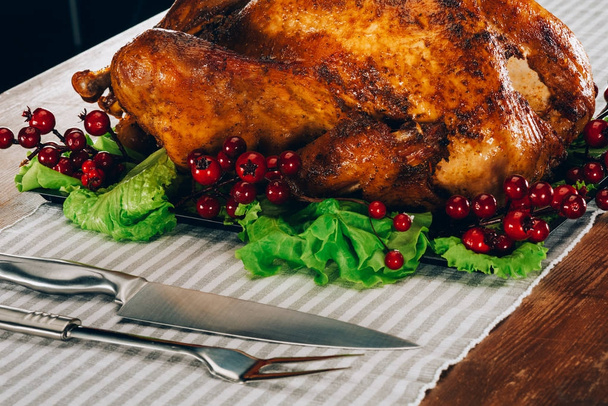 Baked turkey for thanksgiving day - Foto, afbeelding