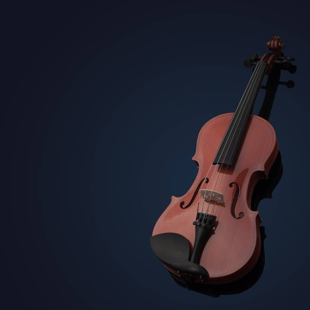 Violino instrumentos musicais de orquestra closeup em preto
 - Foto, Imagem