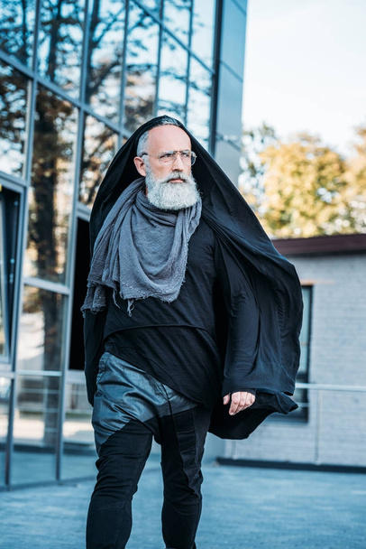 fashionable senior man on street - Фото, зображення