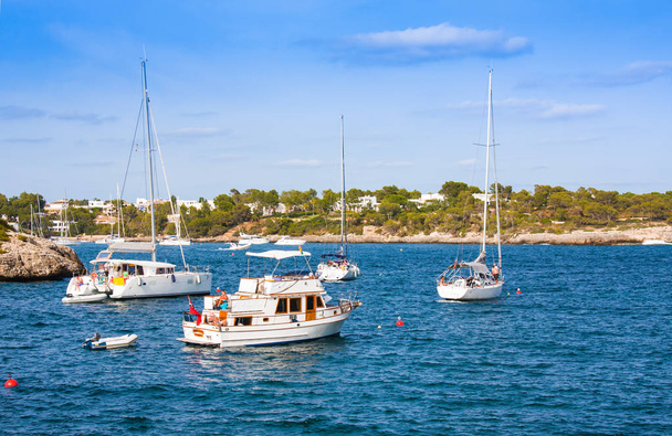 Mallorca,Spain - August 18, 2014: Yachts in Calo de Sa Torre, Mallorca, Spain - Foto, afbeelding