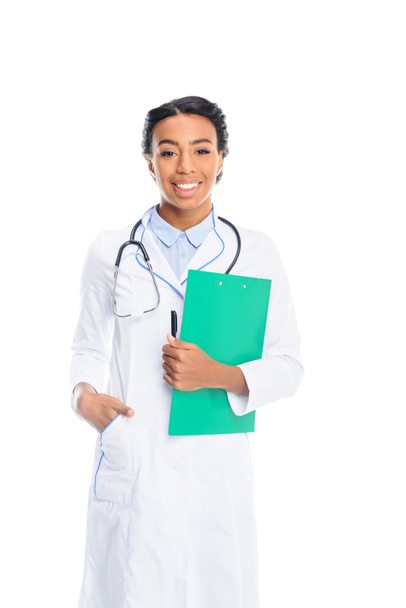 médico afroamericano con diagnóstico
 - Foto, Imagen