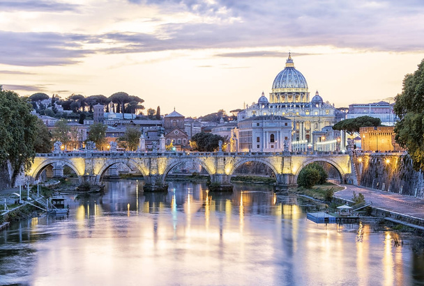 St Peter's basilica in Rome - Φωτογραφία, εικόνα