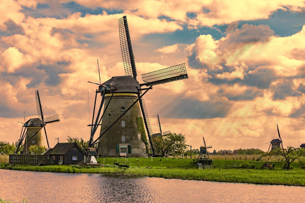 Kinderdijk wind mill - 写真・画像
