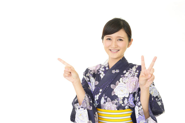 Beautiful Japanese woman smiling - Foto, Imagen