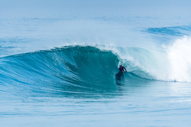 Bodyboarder surfen ocean wave - Foto, afbeelding
