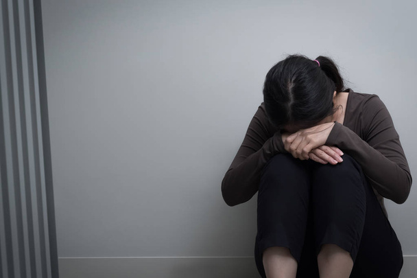 woman feeling  depressed - Foto, afbeelding