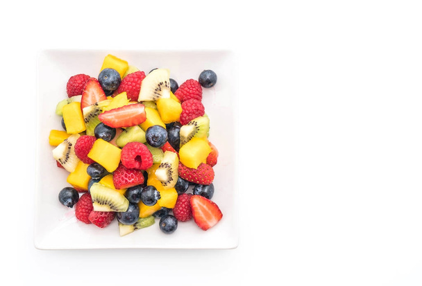 smíšené čerstvé ovoce (jahody, maliny, borůvky, kiwi, mang - Fotografie, Obrázek