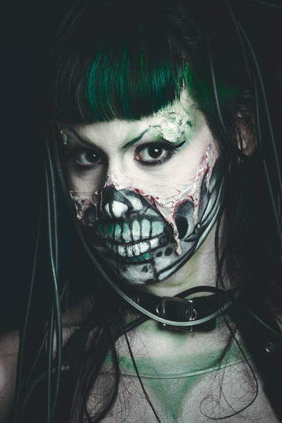 halloween scary cyber skeleton woman studio - Foto, Bild