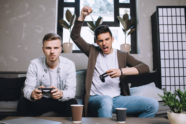 Gamers playing party - Foto, Imagem