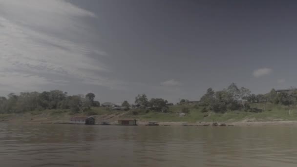 Közösség a háttérben - Amazonas - Felvétel, videó