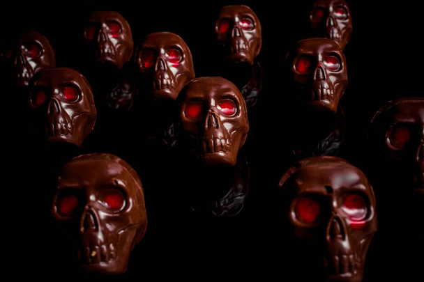 шоколадні цукерки череп
 - Фото, зображення