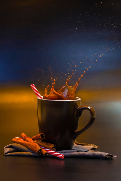 Splash of a cup brown of coffee  - Foto, Imagem