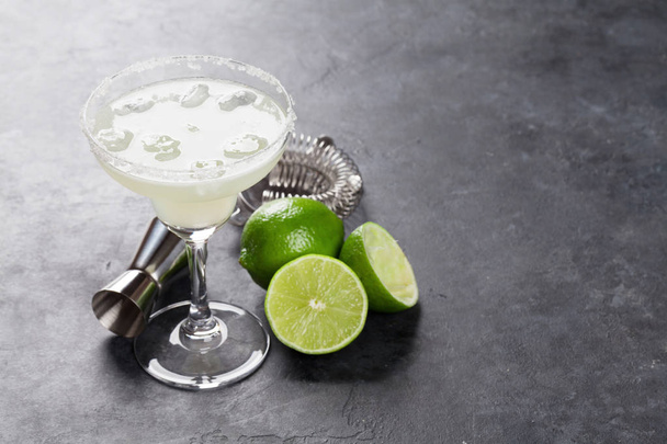 Margarita cocktail glass - Foto, immagini