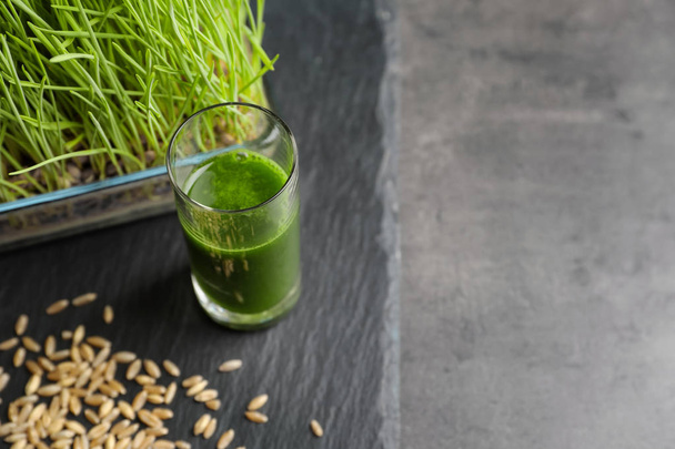 healthy wheat grass juice - Фото, изображение