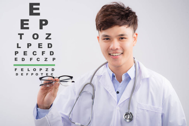 oculist doing an eyesight test  - Photo, Image