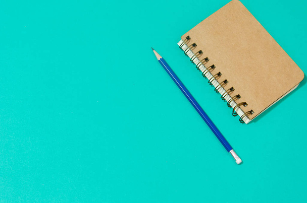 notebook en pen - Foto, afbeelding