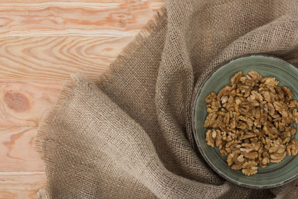 shelled walnuts in bowl - Foto, Imagen
