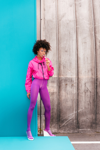 afro girl with popsicle - Фото, зображення