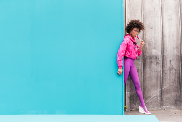 stylish girl with popsicle - Foto, immagini