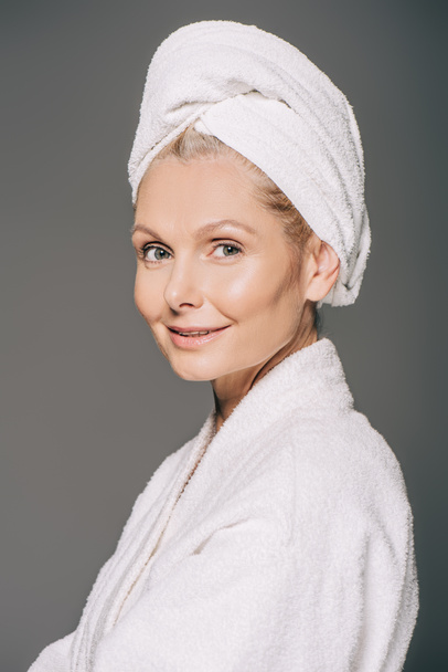 mature woman in bath robe - Fotó, kép