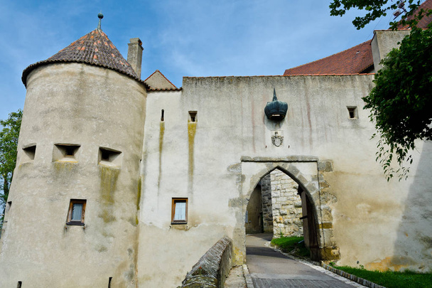 El castillo de Harburg
 - Foto, Imagen